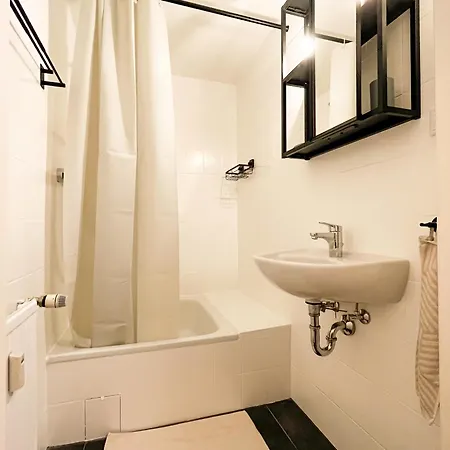 Zentrales Jugendstil-apartment شقة *